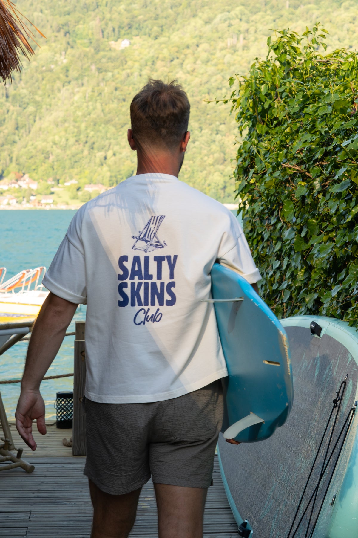T-shirt Salty Skins Club